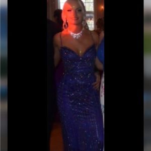 DRESS AND PARTY PROM DRESS